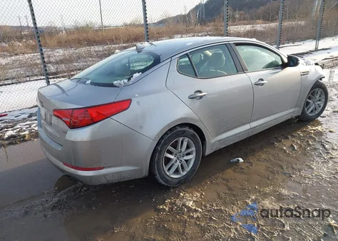 2011 Kia Optima Lx z USA, uszkodzony, nr VIN KNAGM4A78B5062528